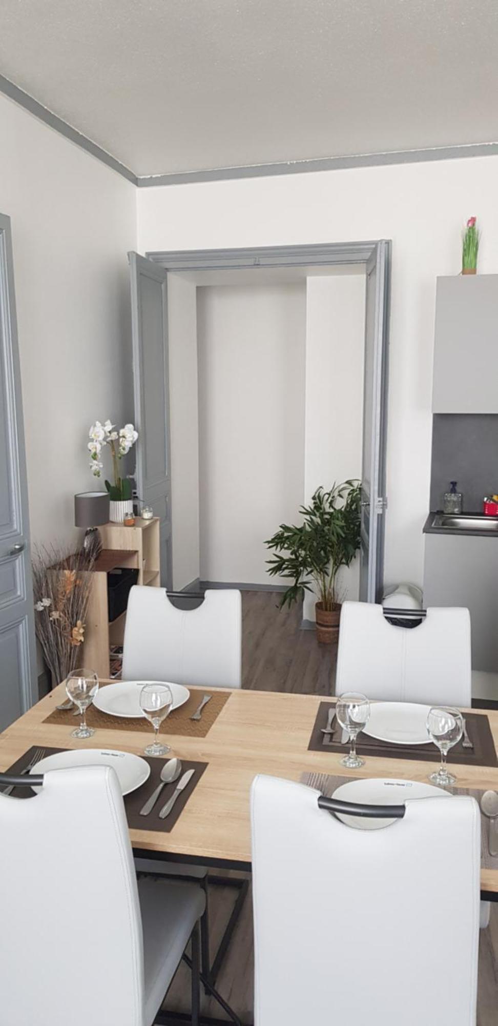 Cosy Entre Centre Et Hopital Apartment
